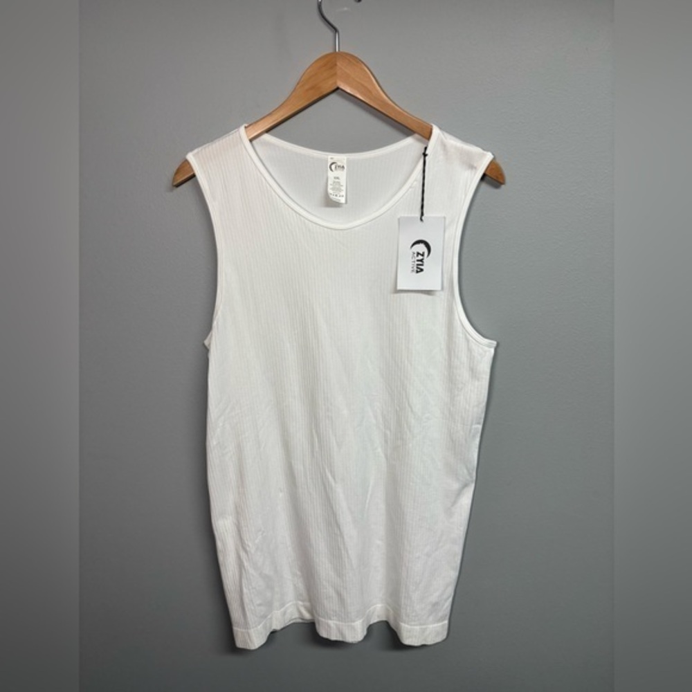 ZYIA White Ribbed Sleeveless Top